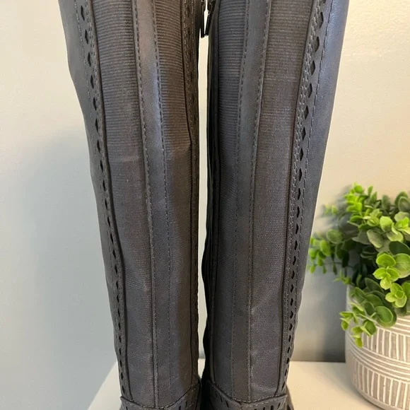 BARETRAPS Gray Knee-High Boots - Picture 8 of 9